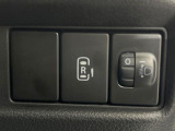 【パワースライドドア】スマートキーや運転席のスイッチでスライドドアの開閉が可能♪電動だから力を入れてドアを開ける必要が無く、小さいお子様でも、重い荷物を持っている時もラクに開け閉めできます♪