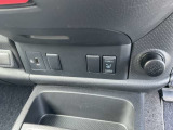 寒冷地仕様ですので運転席にはシートヒーター付き。真冬でもすぐに温まり快適にドライブできます。