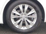 18インチアルミホイール!!格好良くてホイールがあなたの愛車をいっそう輝かせます☆