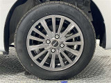 タイヤサイズは165/65R14で社外アルミホイールを装着しております!