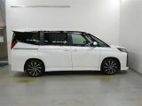 この度は、当社の展示車をご覧いただきまして、誠に有難うございます。自信をもってお勧めできる車となりますので、ごゆっくりご覧頂きたいと思います。