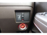 運転席に居ながら片側電動スライドドアの開閉ができます!