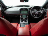 XE Rダイナミック S 2.0L D180 ディーゼル 