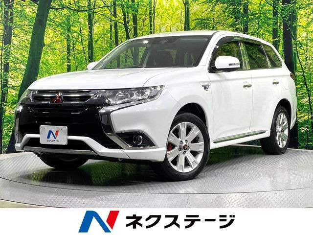 アウトランダーPHEV 2.0 G ナビパッケージ 4WD 