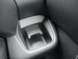 運転席で使用できるドリンクホルダーです。