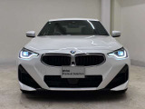 【キドニーグリル】BMWは約90年もの間、ほぼ全ての車両にひと目でBMWだと分かるこの特徴的なフロントグリルが備えられ、デザイン・アイコンとして親しまれてきました。