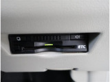 ETC車載器付きです。高速道路の料金所もスムーズに通過できます。