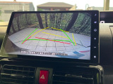 【バックカメラ】駐車時に後方がリアルタイム映像で確認できます。大型商業施設や立体駐車場での駐車時や、夜間のバック時に大活躍!運転スキルに関わらず、今や必須となった装備のひとつです!