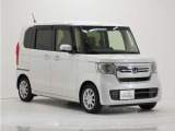 ◆バックカメラ◆リバースにするだけで映ります、後方の安全確認や、狭い駐車場での車庫入れ、雨の日や夜間など視界の悪い時に便利です!安全にバックする為には欠かせない装備です。