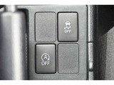 アイドリングストップ機能がついているので、停車時にエンジンを止めて燃料消費を抑えます。環境にもお財布に優しいですね♪