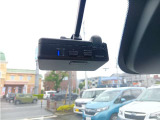 純正の前後用のドライブレコーダーが装備されています。