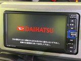 【純正ナビ】人気の純正ナビを装備しております。ナビの使いやすさはもちろん、オーディオ機能も充実!キャンプや旅行はもちろん、通勤や買い物など普段のドライブも楽しくなるはず♪