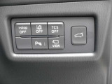 【安全装備も充実】車線逸脱警報システム。バック時の障害物を検知し知らせるリアパーキングセンサー