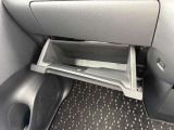 収納スペースもしっかりとあるので、車内を綺麗に保つことができます!