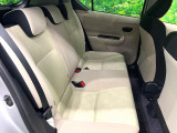コンパクトカーですが、セカンドシートは十分な広さがあり快適にお乗りいただけます♪シートを倒して大きな荷物を積んだりと、用途の幅が広い1台です。