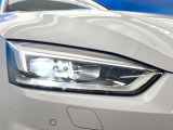 ●LEDヘッドライト:夜間走行時も良好な視界を確保し安心して運転できる高輝度LEDヘッドライトを装備!点灯速度が早く、消費電力も抑えられています。