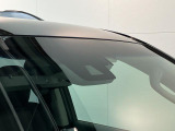 品質へのこだわり!フロアマットやシートなど車内をキレイに清掃し、ニオイや汚れなどを徹底的にクリーニングしてもらっております。室内はピカピカです☆