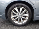17インチアルミホイール!!格好良くてホイールがあなたの愛車をいっそう輝かせます☆