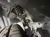 お車を安心してお乗りいただく為には、足回りの定期点検が欠かせません。サービスサポート(有償保証)では無料点検もご提供しており、安心のカーライフをお過ごしいただけるサポート体制が整っています。