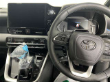 運転席廻りもご覧ください