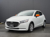 世界統一名称の『MAZDA2』となったコンパクト。「Be a Driver」のスローガンのもと、最適なドライビングポジションを提供できる室内空間と思い通りの走行性能を持った、クラスを超えたお車です!