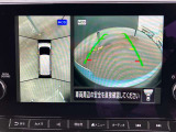 アラウンドビューモニター 駐車場での車庫入れや狭い道路での走行にカメラで確認が出来るので安心です。