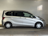 車検整備付きです。整備時にはエンジンオイル、オイルフィルター、ワイパーラバーなど、消耗品の交換も致します