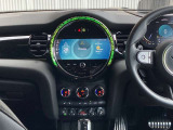 弊社はMINI正規販売店として新型車から旧モデルまでの商品知識と整備知識を備えております。納車後の不明な点等も、お気軽に弊社担当者までお問い合わせ下さい。