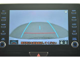 バック駐車が苦手な方の強い味方です。後方の状況が一目で分かりますので安心ですね。