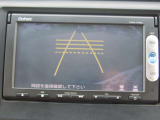 バックカメラ:後方確認がラクにできるので駐車も安心