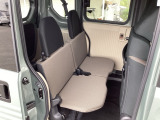 乗車人数や荷物の量、車内での過ごし方に合わせて、シートのレイアウトを変更できます。