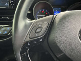 ステアリングスイッチ装備!運転しながら手元でオーディオの操作などができます。