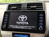 【純正ナビ】人気の純正ナビを装備しております。ナビの使いやすさはもちろん、オーディオ機能も充実!キャンプや旅行はもちろん、通勤や買い物など普段のドライブも楽しくなるはず♪