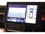 純正のマルチビューカメラが装備されています!上から見下ろしたような視界のカメラが駐車をサポートします!