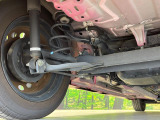 お車を安心してお乗りいただく為には、足回りの定期点検が欠かせません。サービスサポート(有償保証)では無料点検もご提供しており、安心のカーライフをお過ごしいただけるサポート体制が整っています。