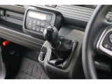 6速MTのお車です♪直感的な操作を楽しむことができます!