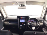 【前方視界】開放的な前方視界!運転がしやすく疲れにくいです♪窓が大きく、見通しがとっても良いおクルマですよ♪