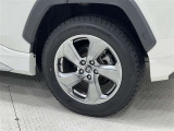 タイヤサイズは225/60R18!純正アルミホイール!納車前の点検時にタイヤ交換させていただきます!