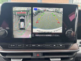 アラウンドビューモニターは車庫入れの強い味方となってくれます。上から車を見下ろすように視ることで、駐車場枠内にビシッと真っ直ぐ停めれます!☆一度使ったらわかって頂けます☆