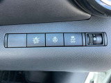 運転席まわりの画像です。