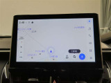 ディスプレイオーディオ搭載 ナビとしての機能はもちろん、お手持ちのスマホと連携しスマホ内の音楽を聴いたり、メッセージの受信等色々な事が出来ます