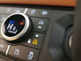 【電子制御エアサスペンション￥341,000】エアサスペンションを搭載しておりますので、車高を上げ下げすることができます。また、走行モードも切り替えられます。