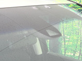 【ホンダセンシング】走行中に前方の車両等を認識し、衝突しそうな時は警報とブレーキで衝突回避と被害軽減をアシスト。より安全にドライブをお楽しみいただけます。