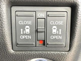 【両側パワースライドドア】スマートキーや運転席のスイッチで後席両側スライドドアの開閉が可能♪電動だから力を入れてドアを開ける必要が無く、小さなお子様でも簡単に開け閉めでき快適です♪