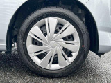 新車メーカー保証に準じた保証を1年間無償で受けられる「まごころ保証」、さらに保証を延長できる「まごころ保証プラス」「まごころ保証プラス&alpha;」をご用意しております。