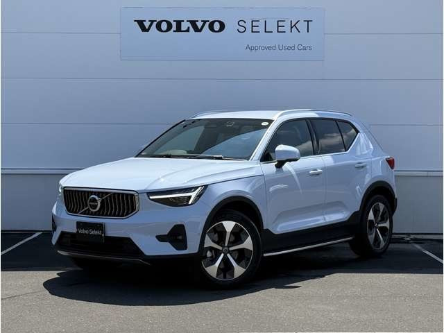 XC40 ウルトラ B4 AWD 4WD