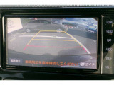 バックガイドモニターで、後方を確認しながら安心して駐車することができます。運転初心者も熟練者も必須の機能ですよ!