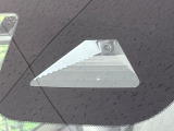 【ホンダセンシング】走行中に前方の車両等を認識し、衝突しそうな時は警報とブレーキで衝突回避と被害軽減をアシスト。より安全にドライブをお楽しみいただけます。