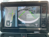 アラウンドビューモニターは、自車の前方・側面映像をモニタ-に映して離合時・駐車時などにとても便利です。