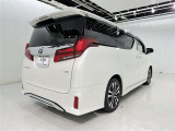 沢山乗れるのがこの車の魅力!2台で移動しないと・・・なんて時もこの車なら1台で!大活躍です♪